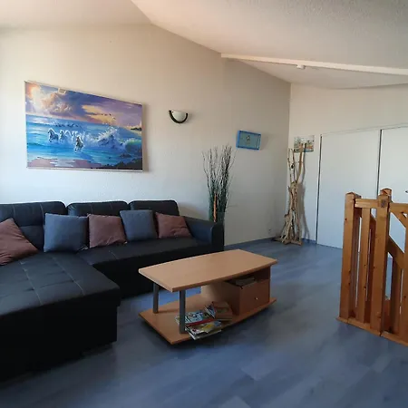 Hébergement de vacances Maisonnet à Deux Pas Des Commerces Et 400m De La Plage, - Fr-1-476-129 La Faute-sur-Mer