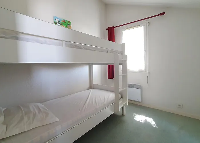 Maisonnet à Deux Pas Des Commerces Et 400m De La Plage, - Fr-1-476-129 Hébergement de vacances La Faute-sur-Mer